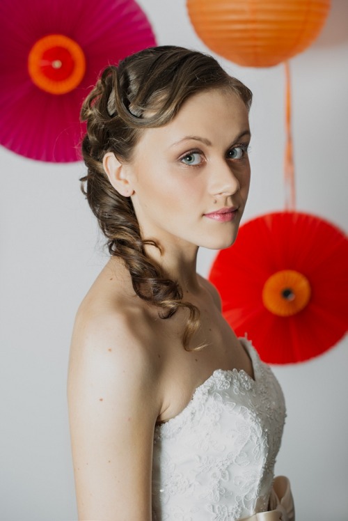 Walentynkowy ślub - inspiracje na Święto Zakochanych - sesja zdjęciowa