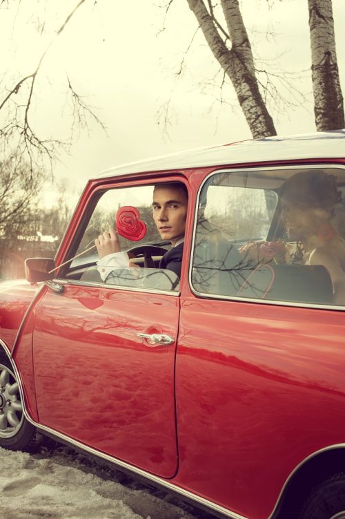 Walentynkowy ślub - inspiracje na Święto Zakochanych - sesja zdjęciowa