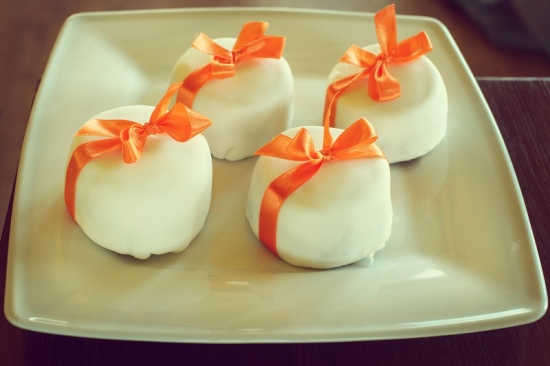 Walentynkowy ślub - inspiracje na Święto Zakochanych - sesja zdjęciowa