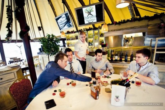 Wieczór kawalerski - męska sesja zdjęciowa Wieczór kawalerski - męska sesja zdjęciowa